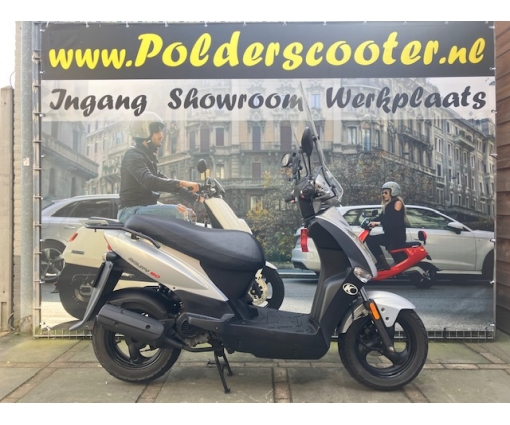 Kymco Agility zilver grijs 2